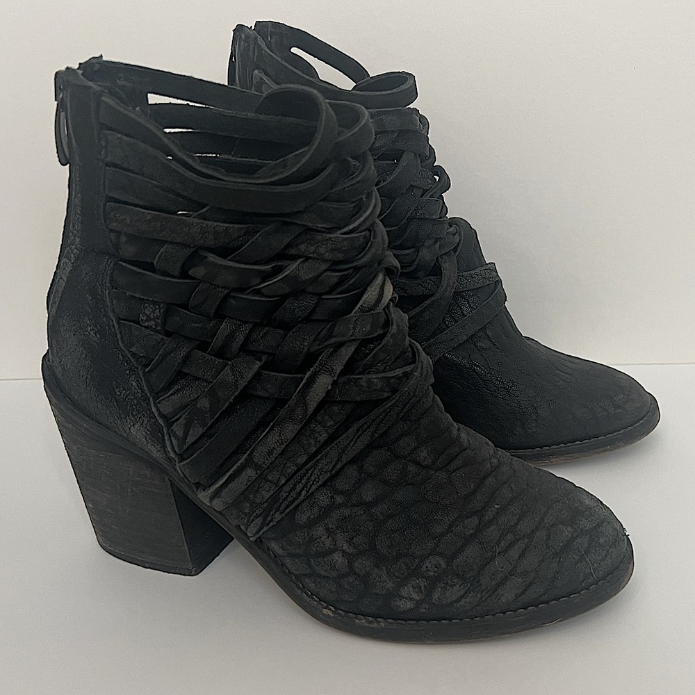 FREE PEOPLE (made Portugal) Carrera Heeled Strappy Ankle Boots Black Leather 37